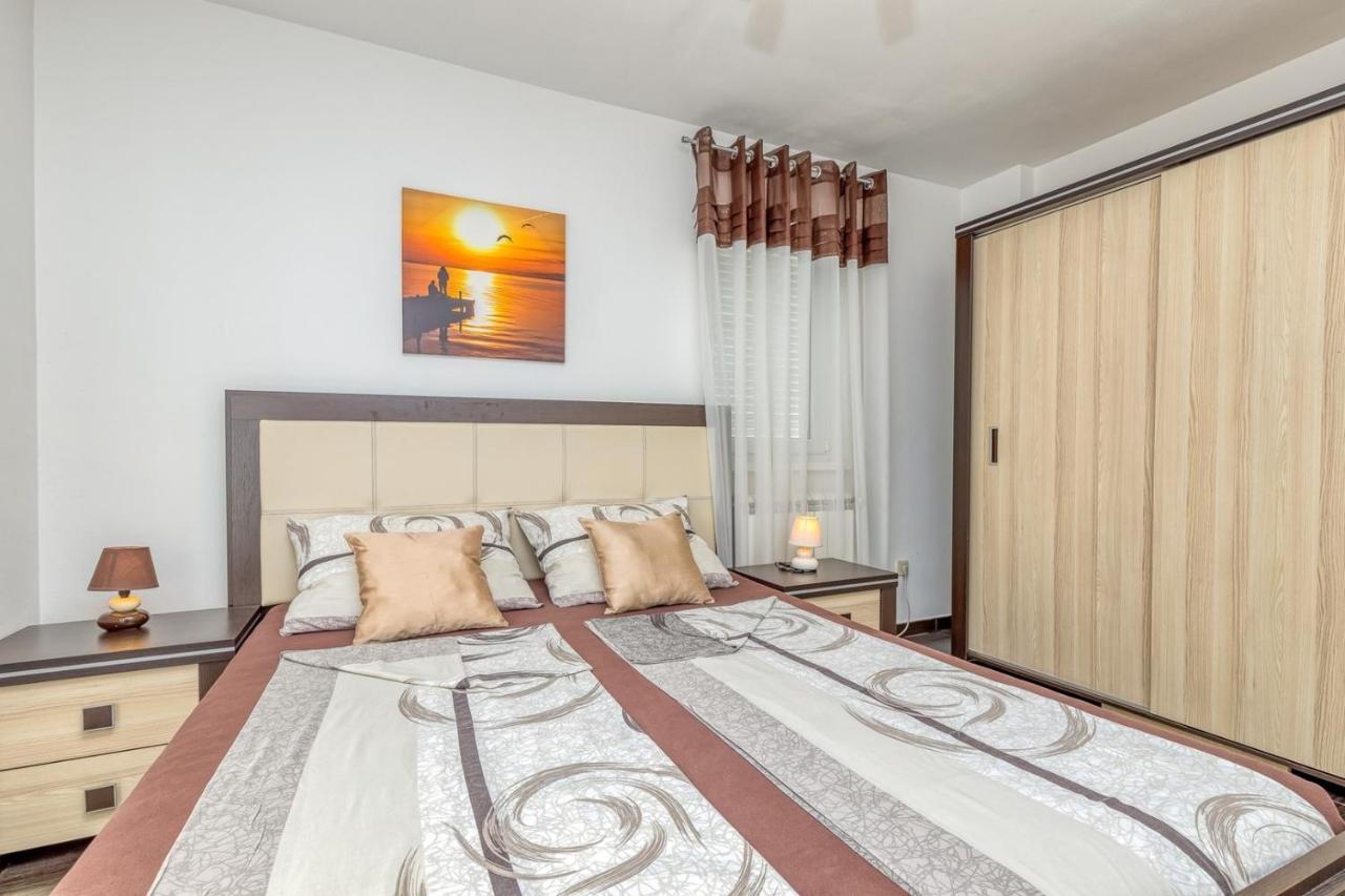 Apartments Kardumovic Kukci Exterior foto